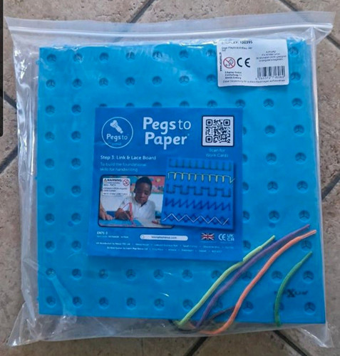 Pegs paper link lace - pegs,